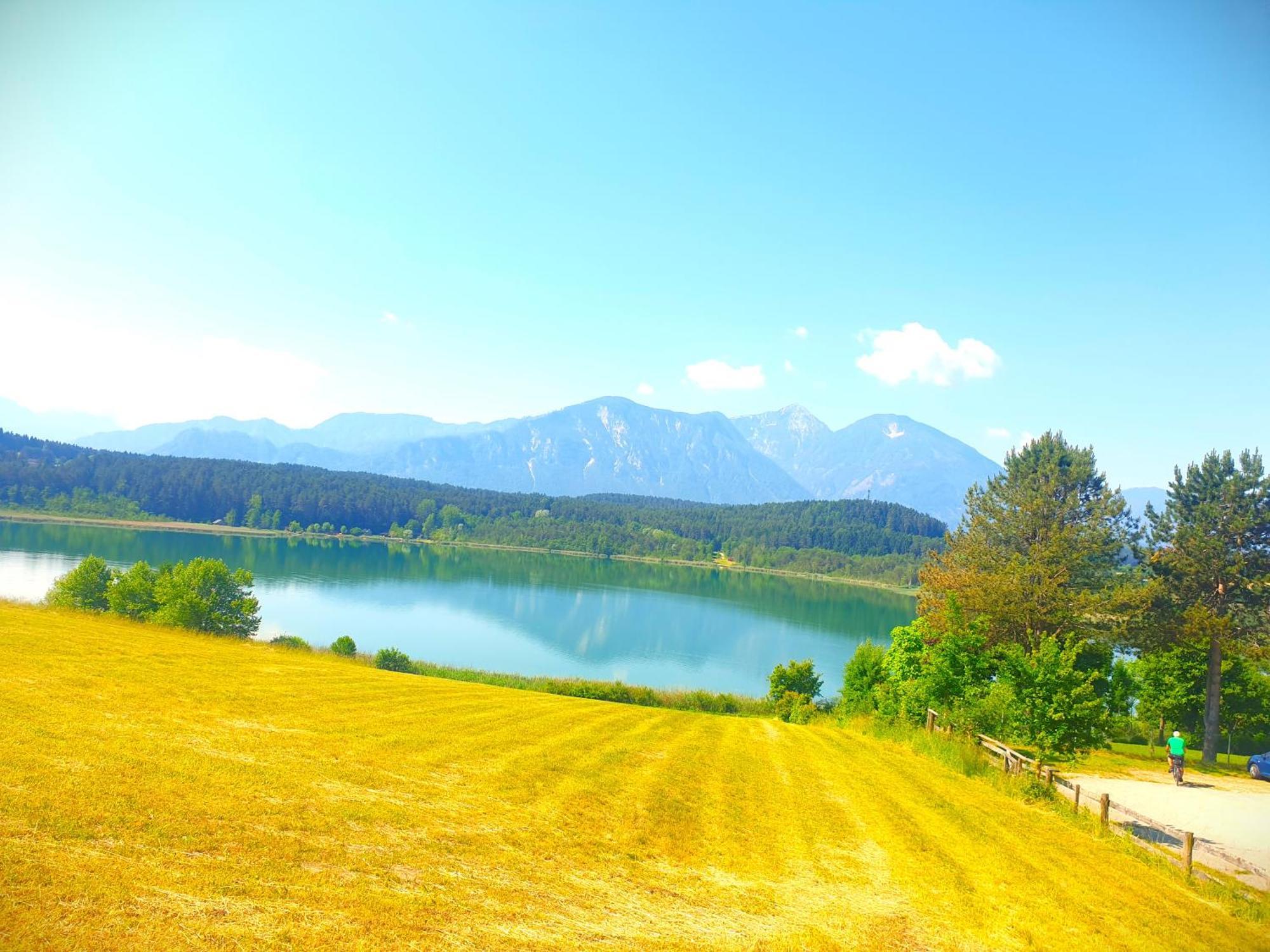 Haus Am Weinberg Leilighet Seekirchen am Wallersee Eksteriør bilde