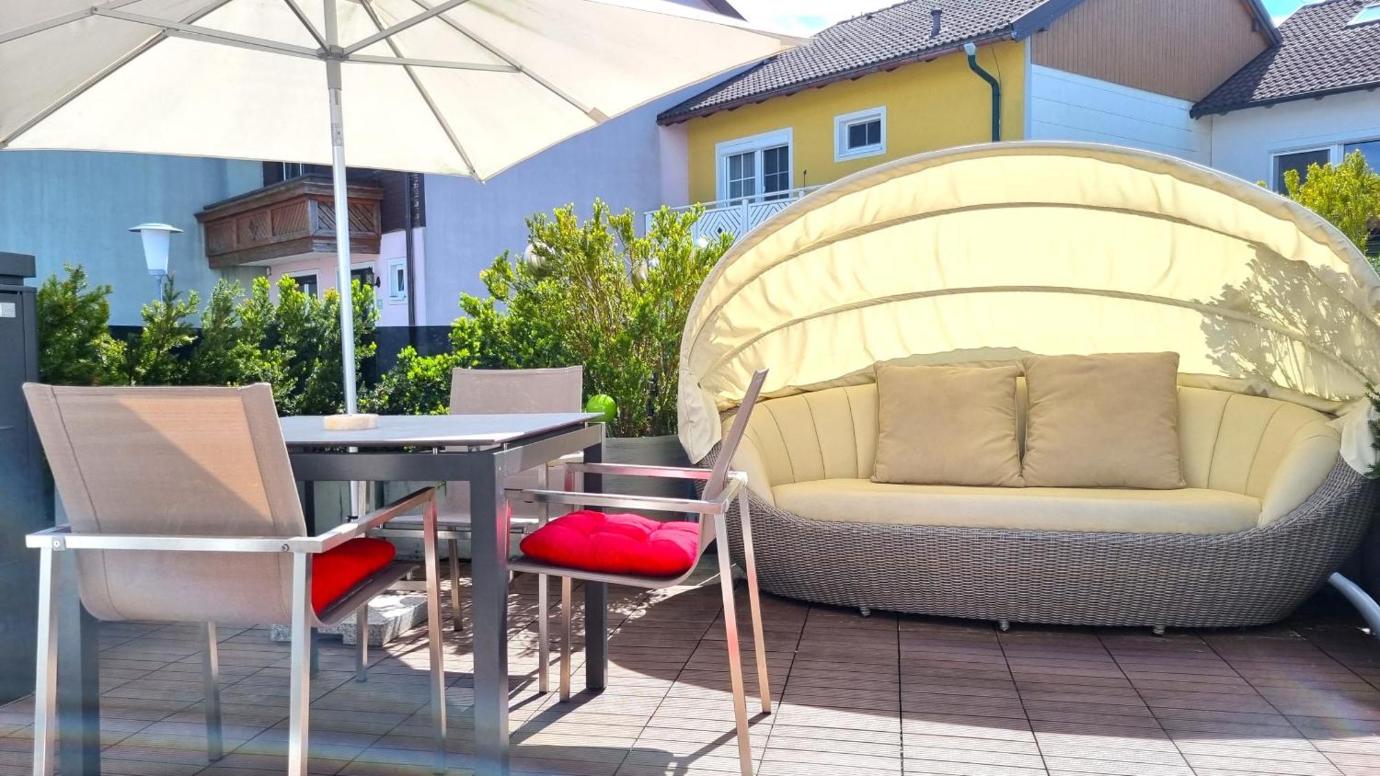 Haus Am Weinberg Leilighet Seekirchen am Wallersee Eksteriør bilde